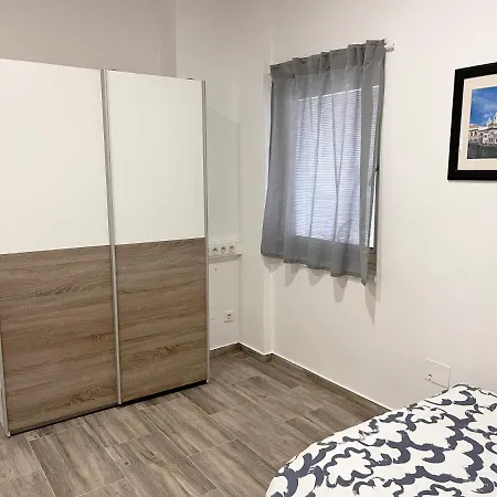 Renovated City Center Apt End Of Sept 23 Daire *